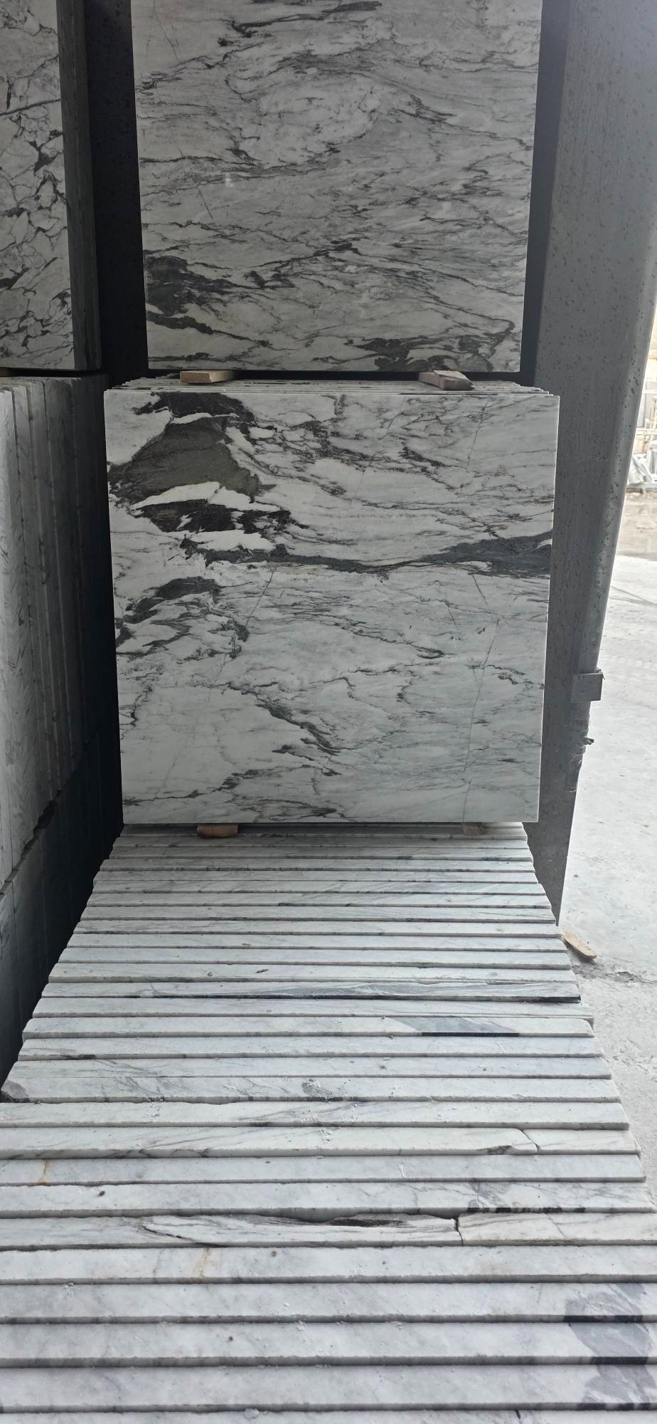 Scatto Marble - View 3