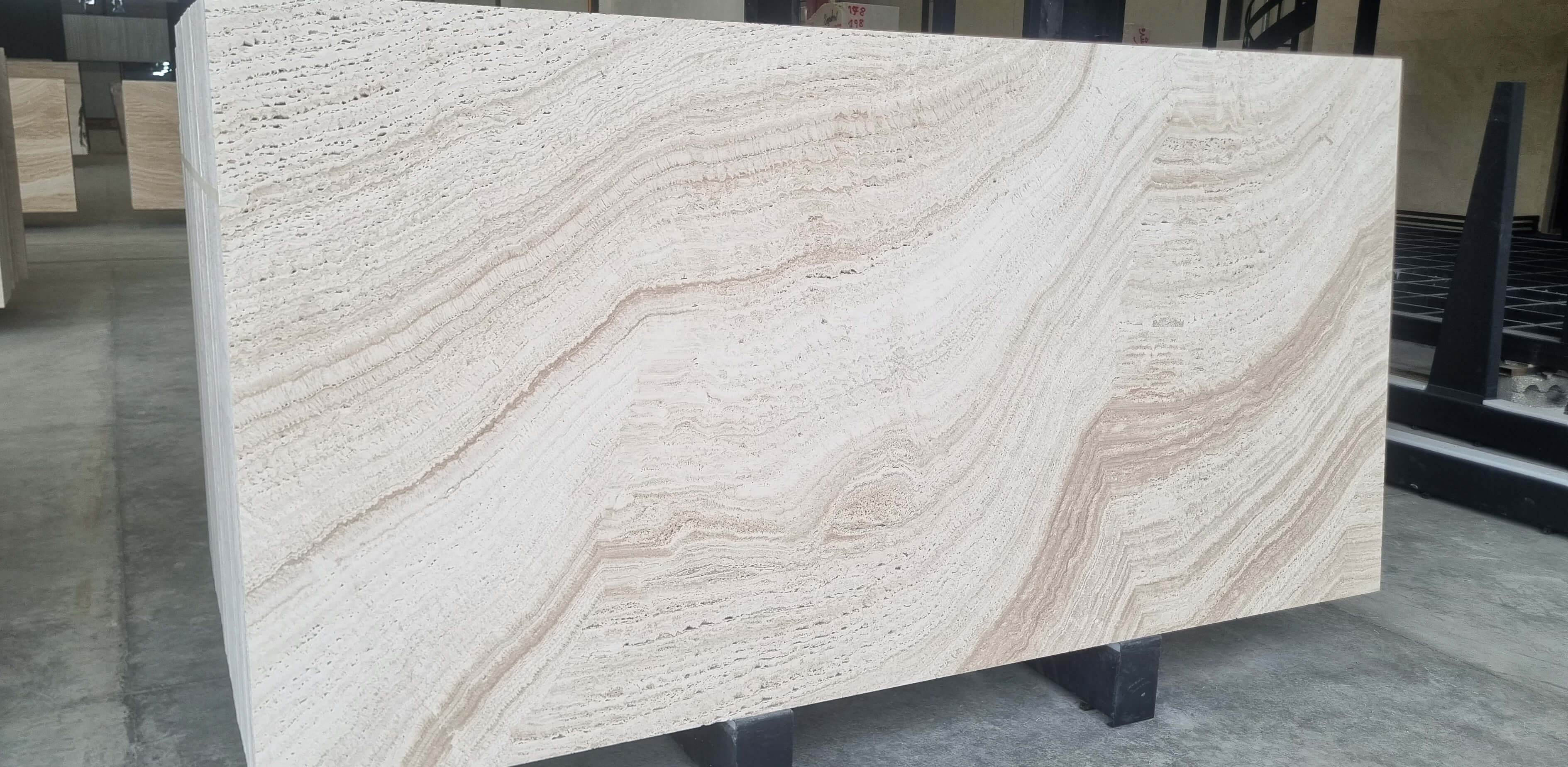 White Travertine - View 4